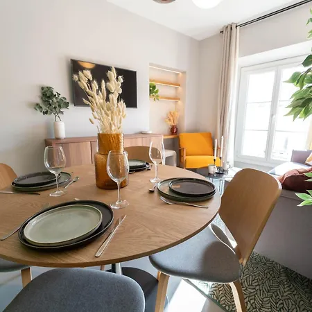 Old Town Diamond, Adorable Sunny With Ac *