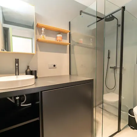 Old Town Diamond, Adorable Sunny With Ac *