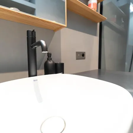 Old Town Diamond, Adorable Sunny With Ac *